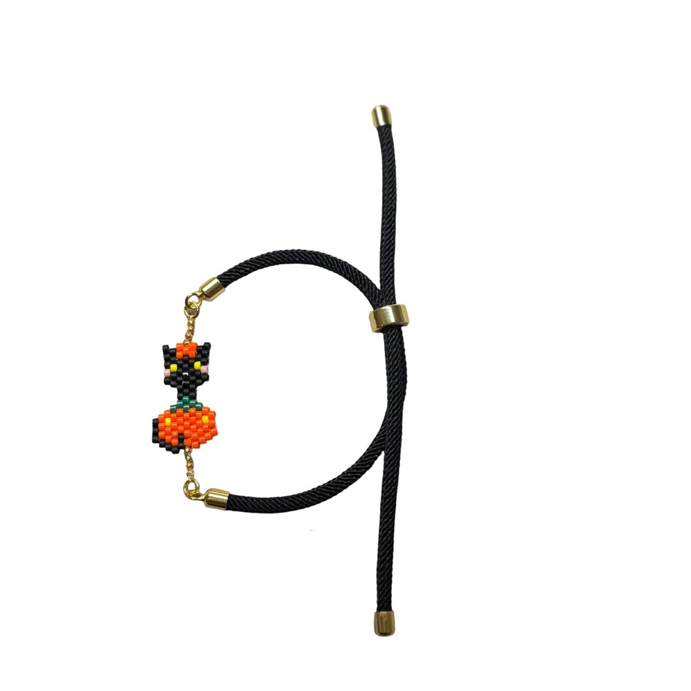 Hand crafted Beaded Black Halloween Cat Adjustable Cord Bracelet Gold Accents - Picture 6 of 7